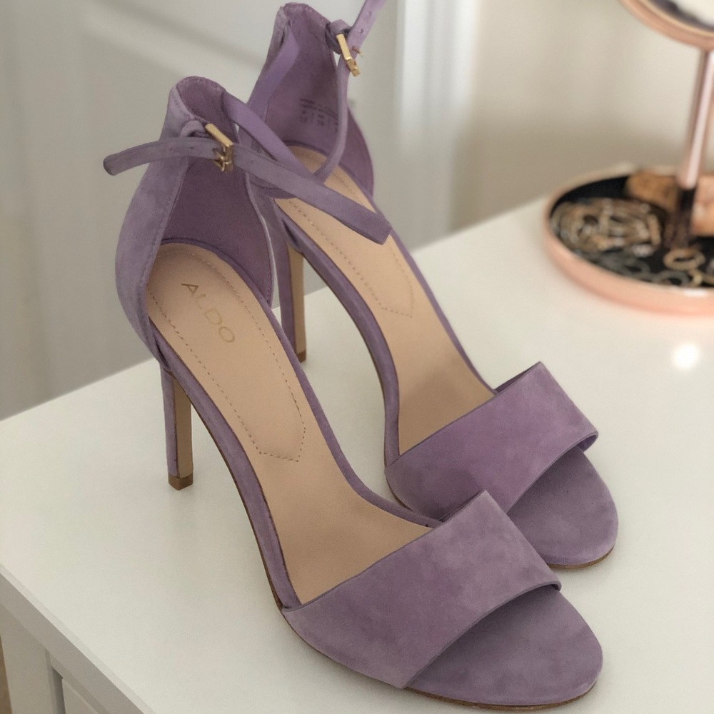 Lavender suede, open toe pumps